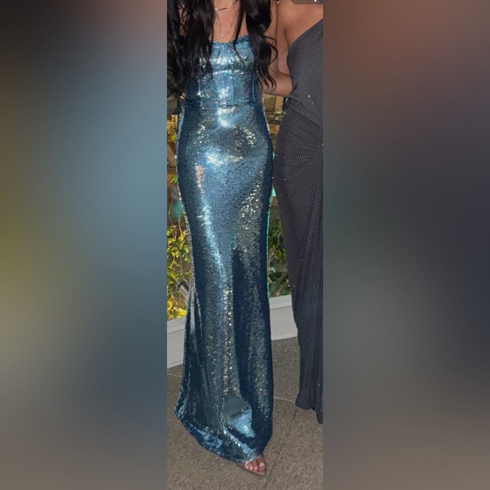 O'HARA GOWN
NBD dress